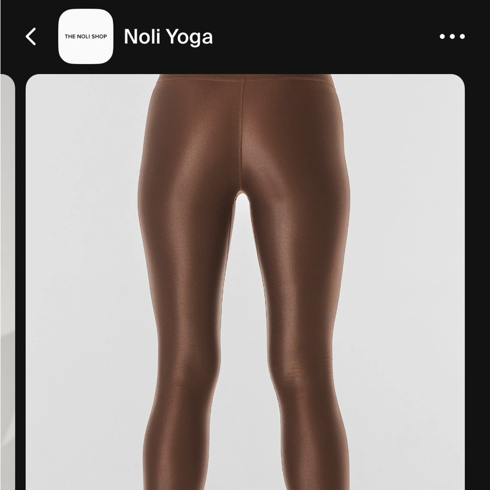 Like new!!! Worn once. Yoga leggings size M